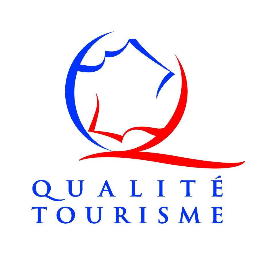 Logo qualité tourisme délivré a la plage restaurant baia bella 